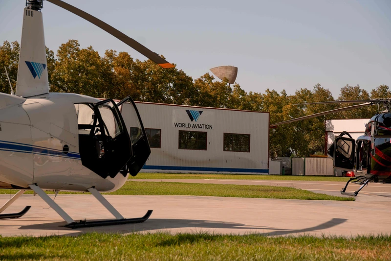 Helipuerto de La Cartuja en Sevilla con aeronaves de World Aviation Group. Foto: World Aviation Group